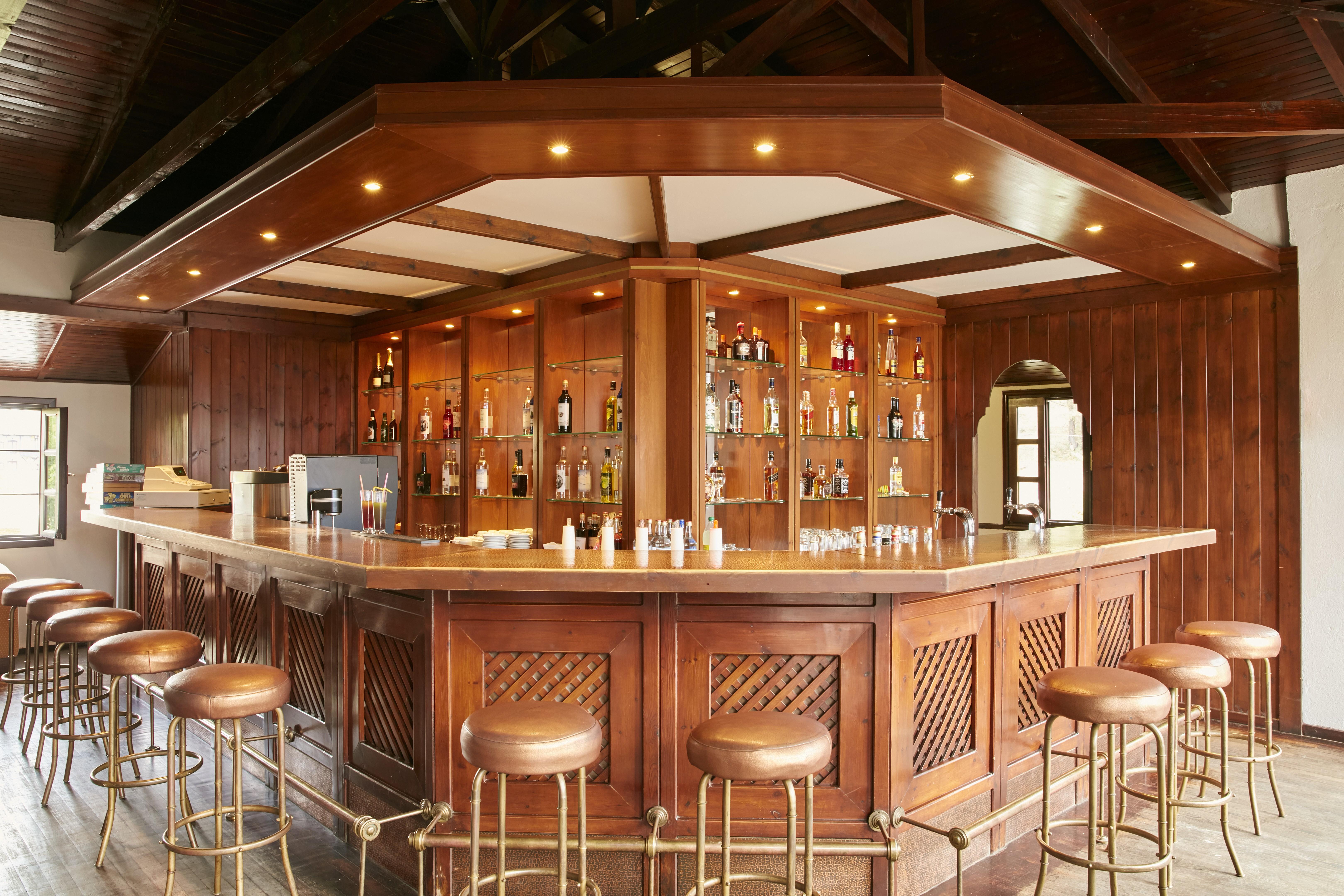 Simantro Resort Sani  ภายนอก รูปภาพ A bar