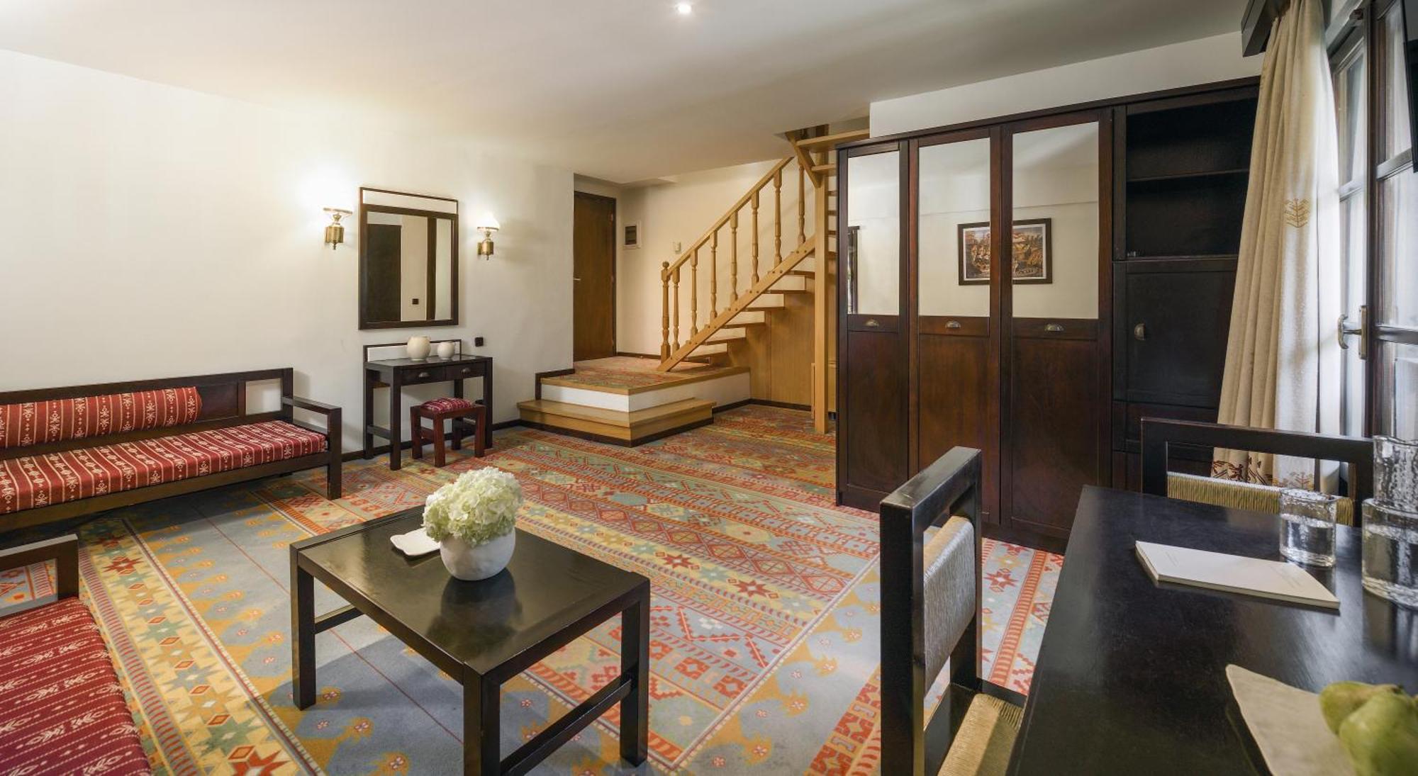 Simantro Resort Sani  ห้อง รูปภาพ A suite at the hotel