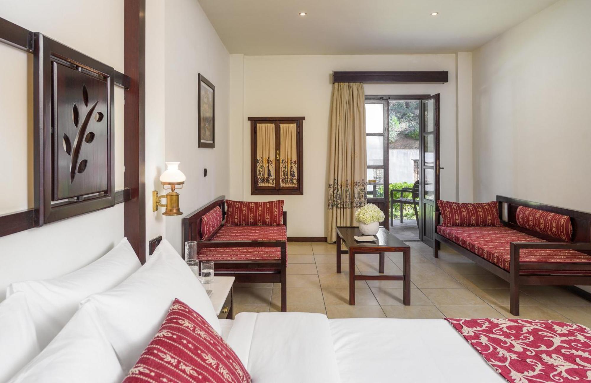 Simantro Resort Sani  ห้อง รูปภาพ A room at the hotel