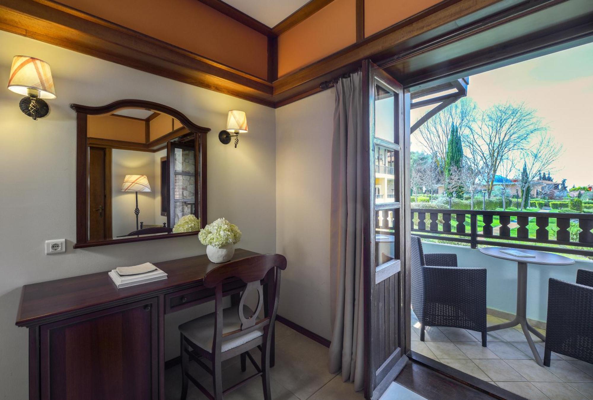 Simantro Resort Sani  ห้อง รูปภาพ A room at the hotel