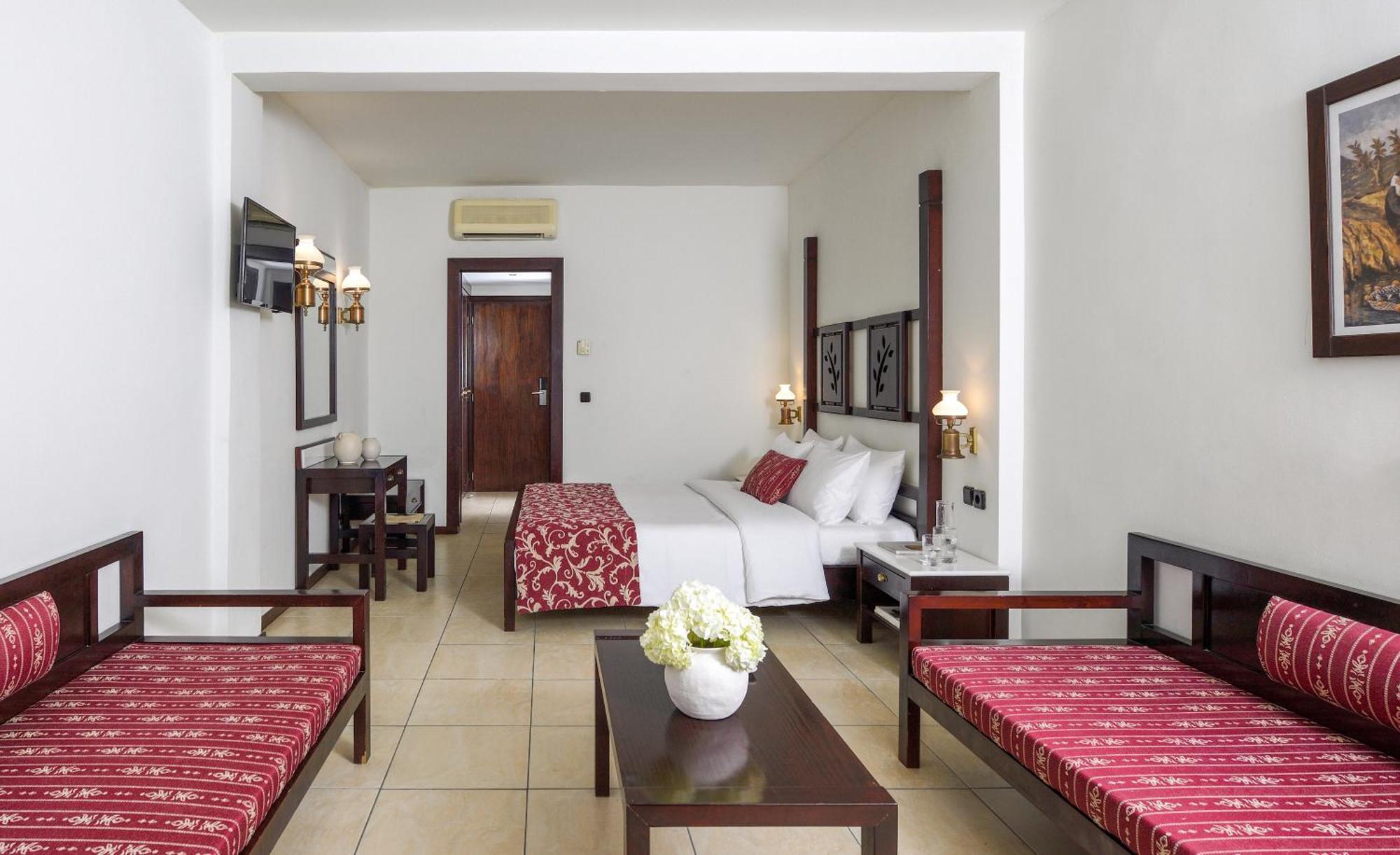 Simantro Resort Sani  ห้อง รูปภาพ A room at the hotel