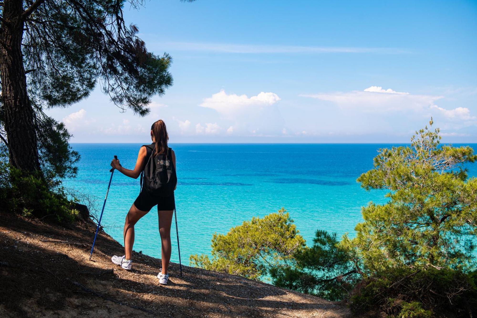 Simantro Resort Sani  ภายนอก รูปภาพ Hiking in Crete